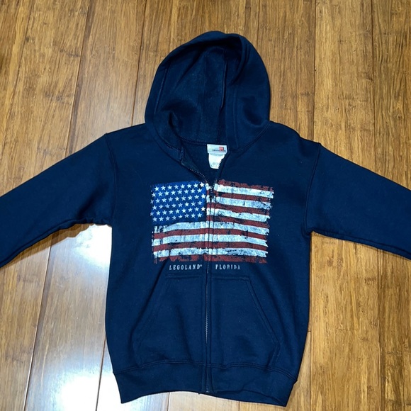 Legoland, Florida sweatshirt with American flag NWT sizes small and large - Picture 1 of 6